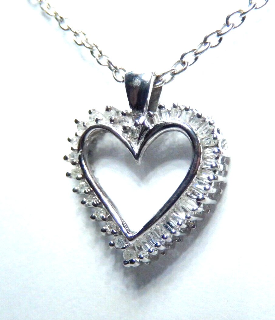 *VINTAGE*  1/4 Ct Natural Diamond 10K White Gold Heart Pendant w/ 18" Chain