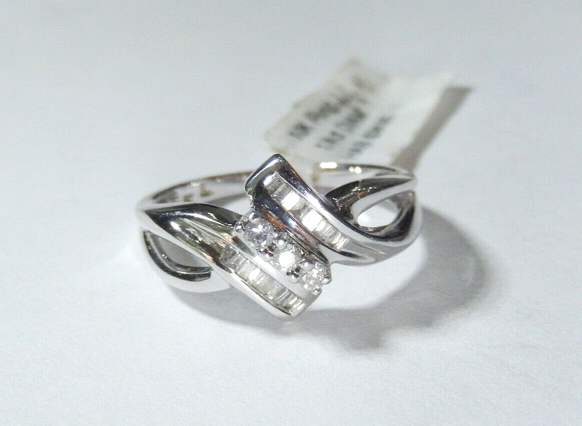 *NWT* 10k White Gold .25 CT Baguette & Round Diamond Bypass Band Ring Sz 7.25