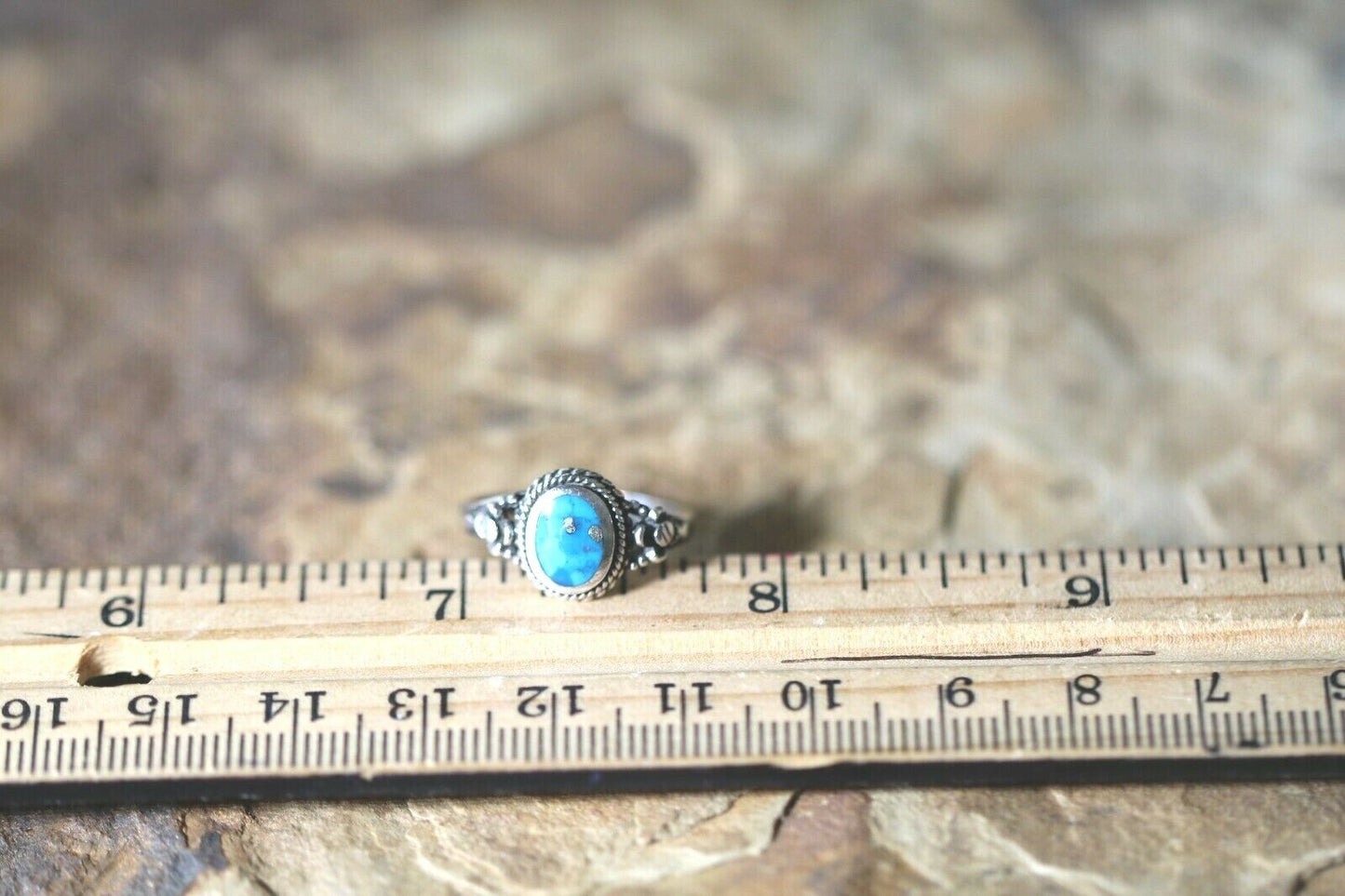 *VINTAGE* Native American STERLING SILVER .925 TURQUOISE Ring Size 6.25