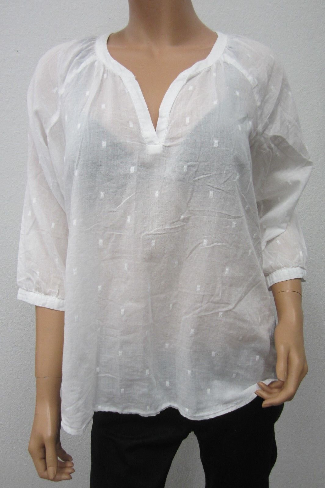 *NICE* Old Navy Womens White V Neck Top  Short Sleeve Shirt Size Medium