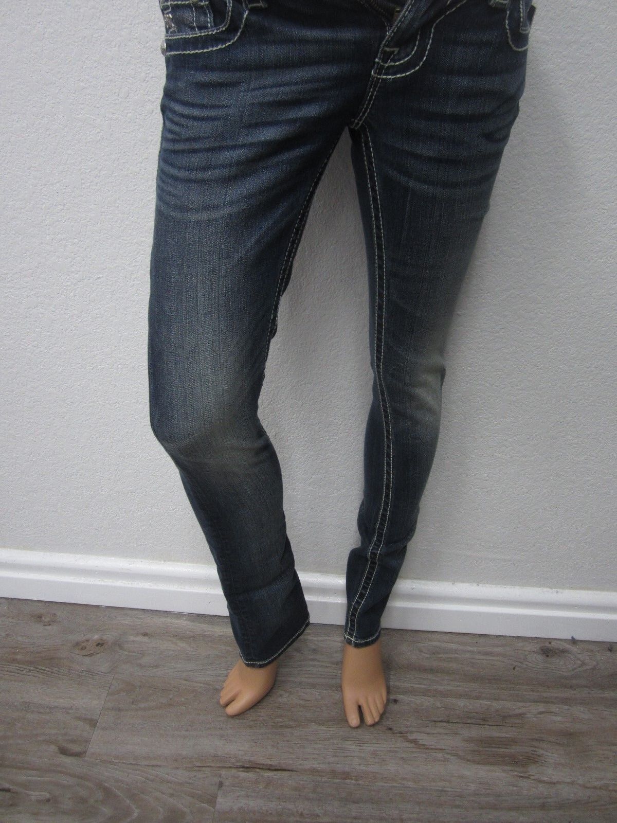 NWOT MISS ME Signature Straight JW9012T3V Womens  Embellished PocketsJeans 24x32