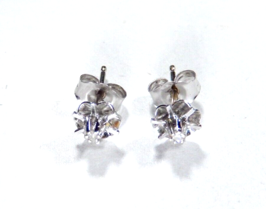 *VINTAGE* - 14K White Gold 1/7ctw - Natural Diamond BUTTERCUP Stud Earrings