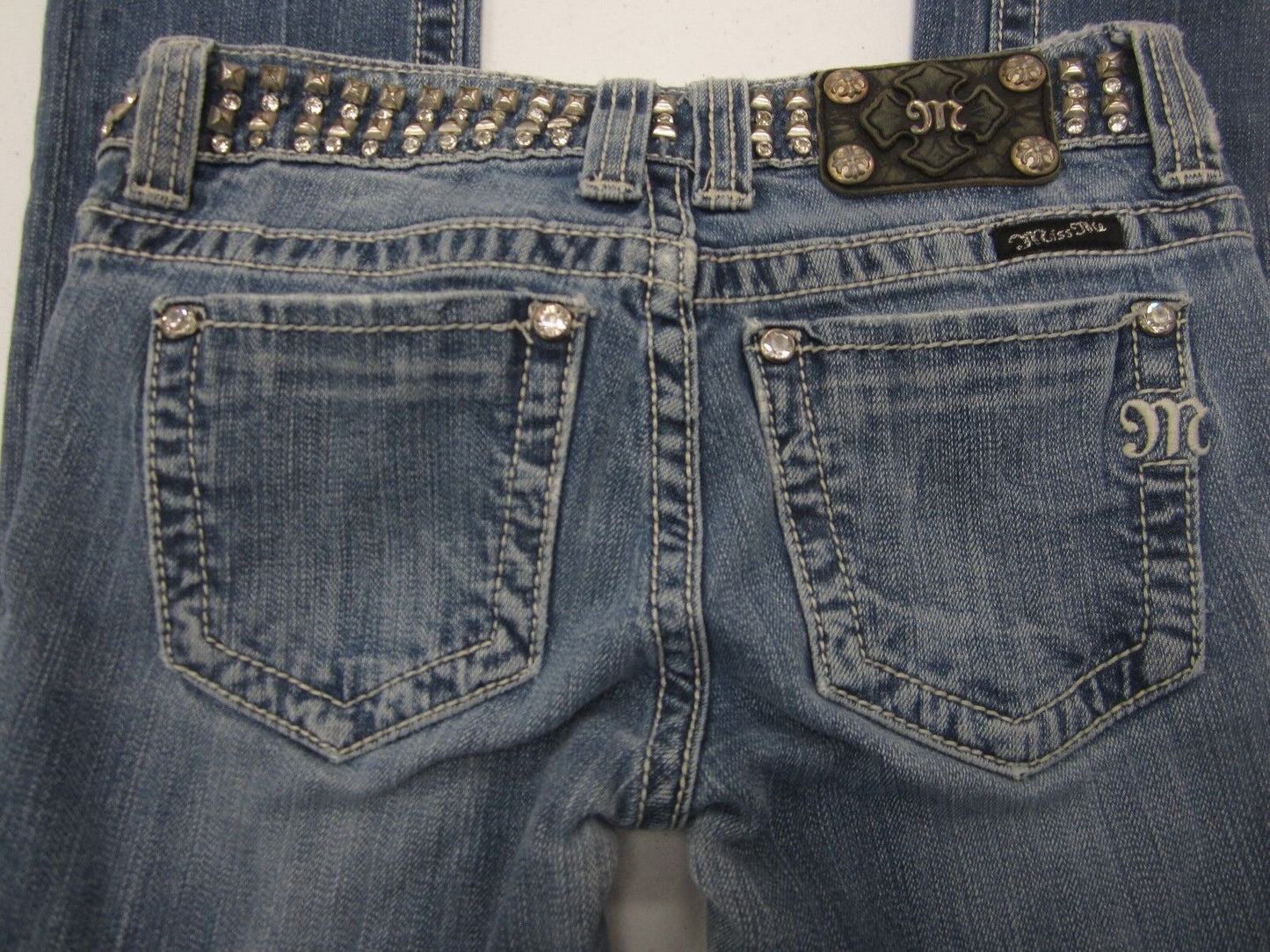 NICE Miss Me jeans JP5130STR  Straight Leg Studded Waistband Med Wash Sz 25 x 31