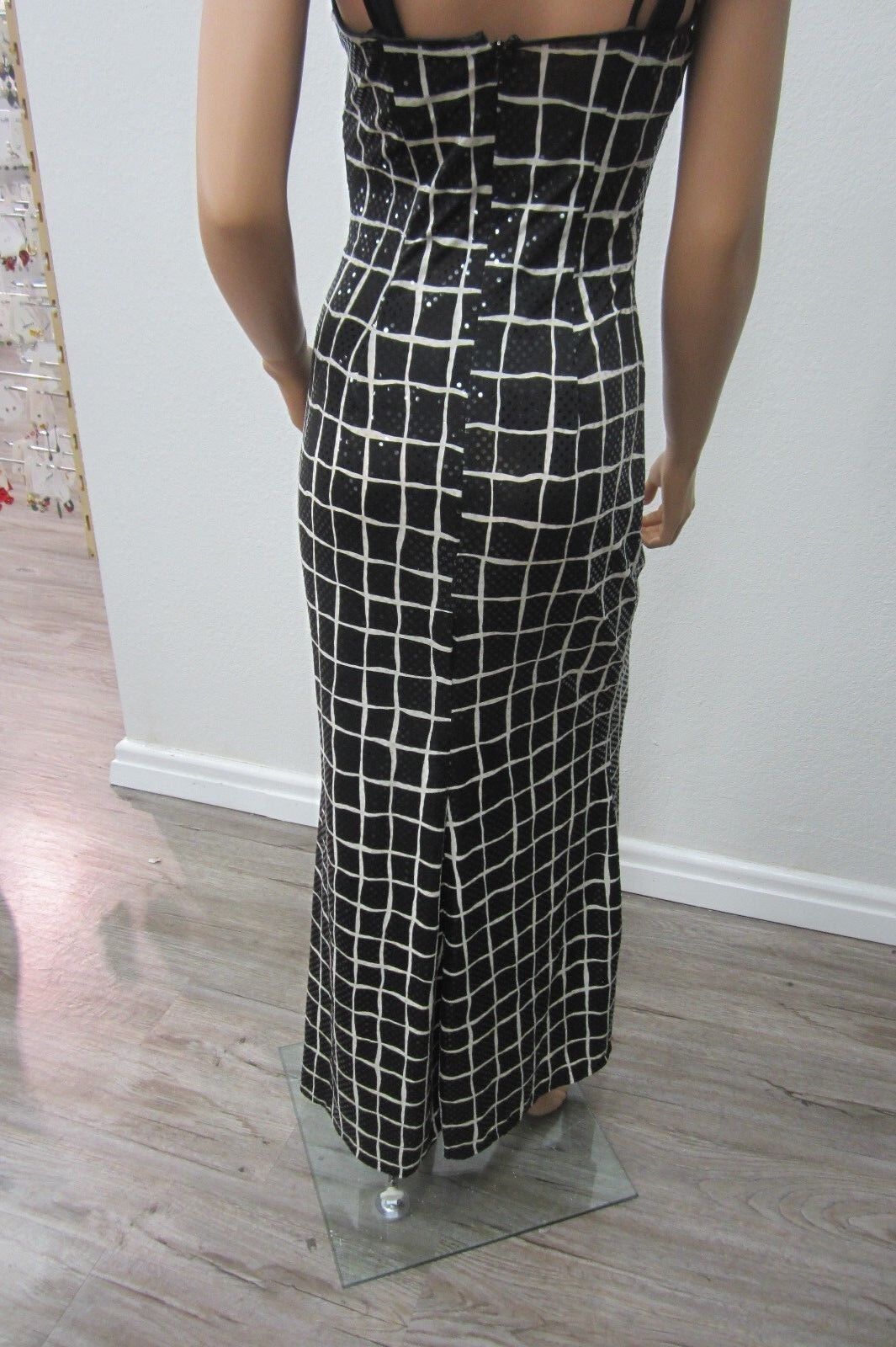 NICE JESSICA MCCLINTOCK Shimmering Black Embellished Maxi SpagStrap Dress Size 4
