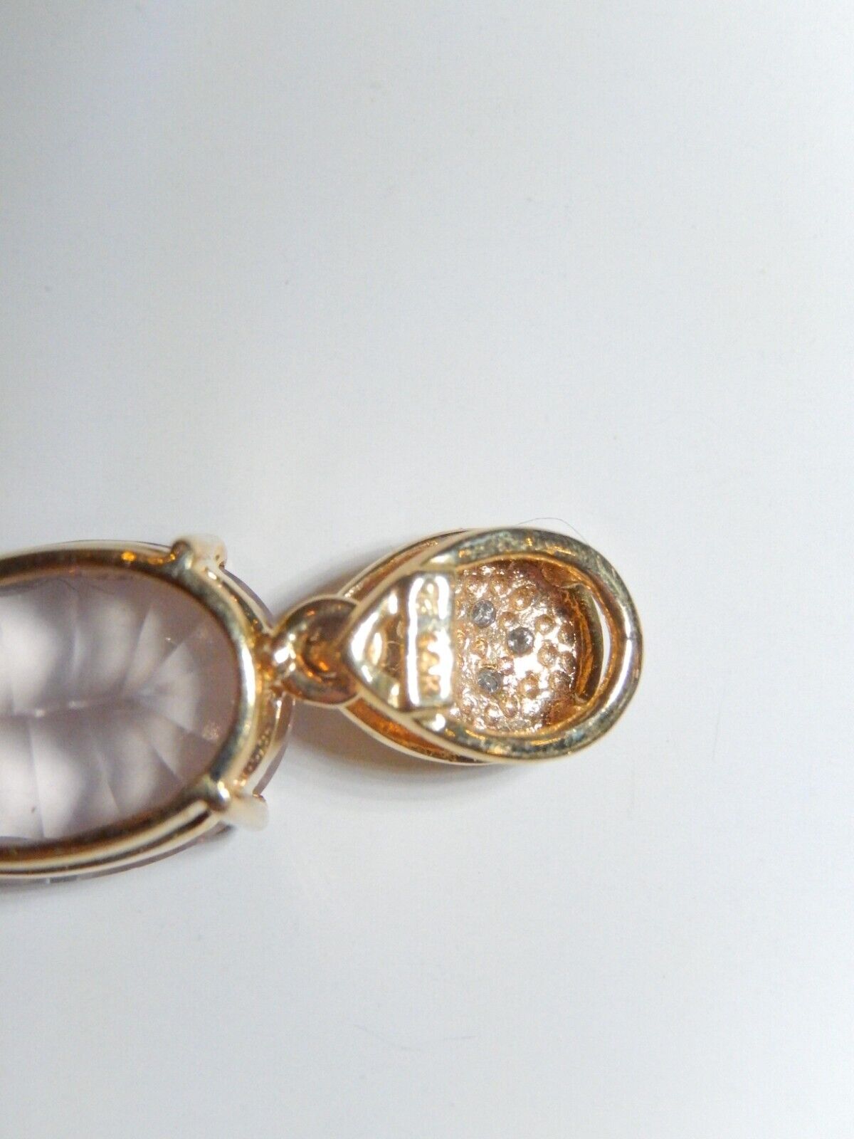 *VINTAGE*  14K Yellow Gold 8.0 CT Oval Light Pink Morganite and Diamond Pendant