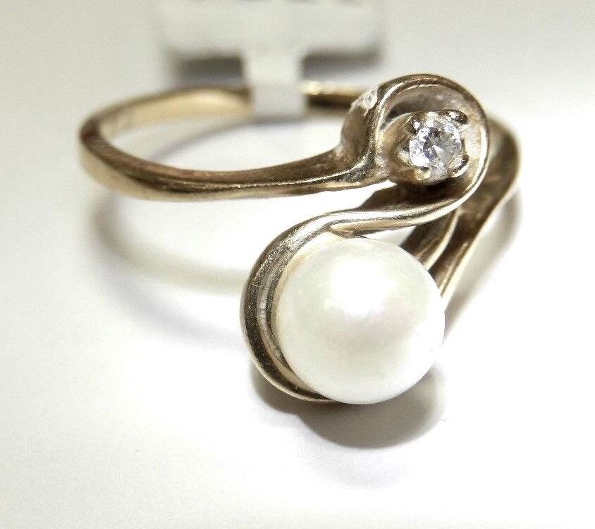 *MINT* Vintage Diamond &14k Yellow Gold 5.5mm AAA Quality Pearl  Ring Size 6.25