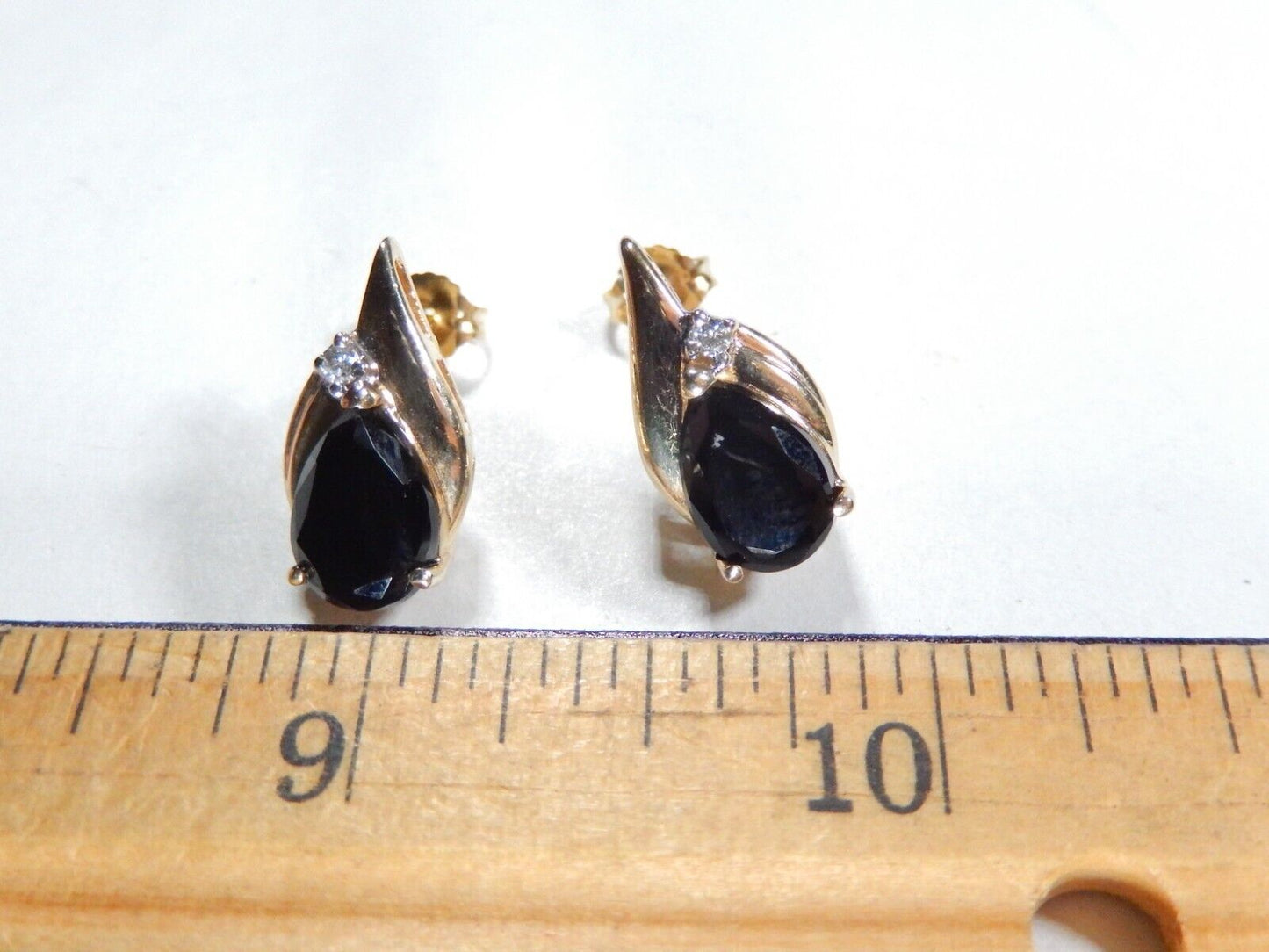 *VINTAGE*  14k Yellow Gold Pear Shape Black Onyx & Diamond Earrings 18mm x 9mm