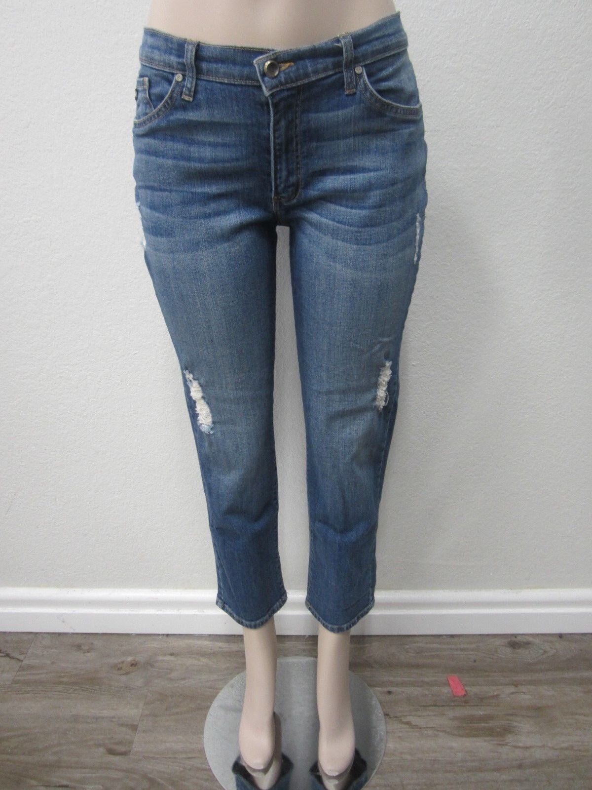 VERY NICE KanCan  Blue Stretch Denim Distressed Straight  Jeans size 28 x 26.5