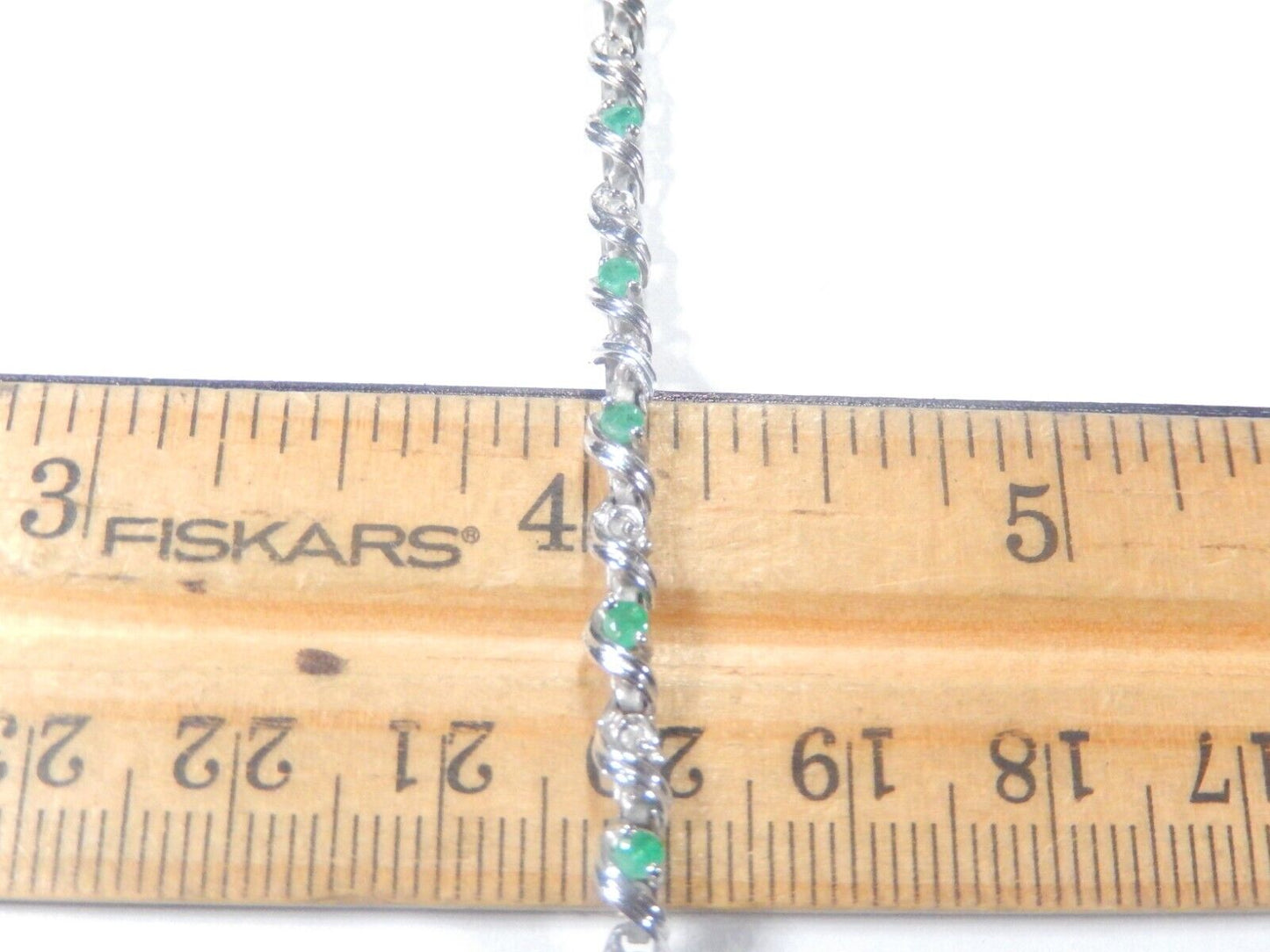 10k White Gold Natural Diamond and Emerald Bracelet For Womens 5.5gm