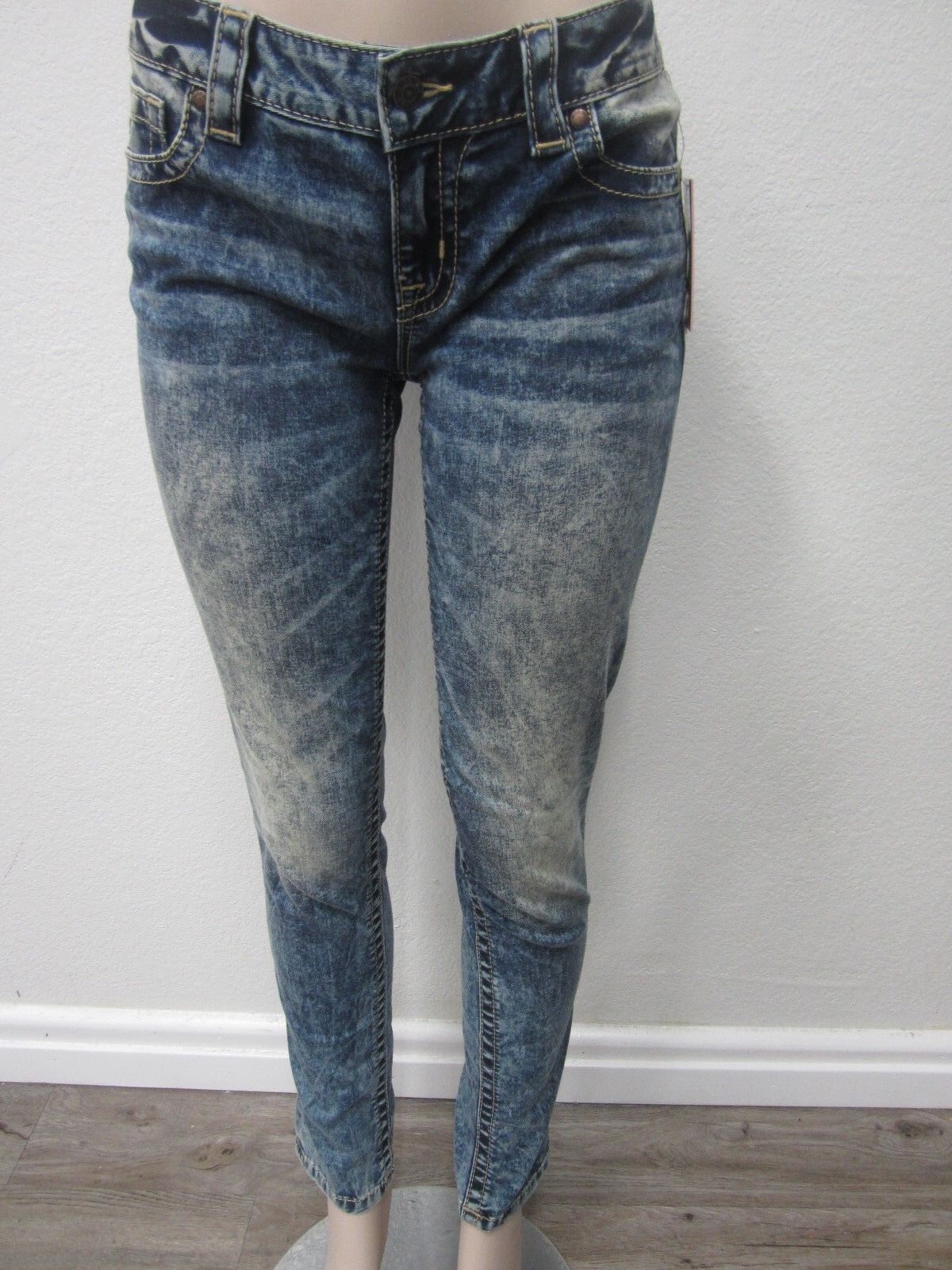 NWT MISS ME #JY8643S Signature Skinny Women's Jeans Size  29 x 30