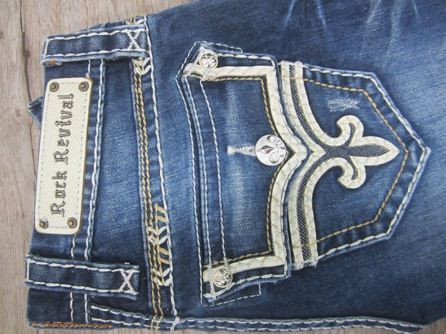 NWOT Rock Revival Libbie Capri Women's Jeans Size 25 X 20