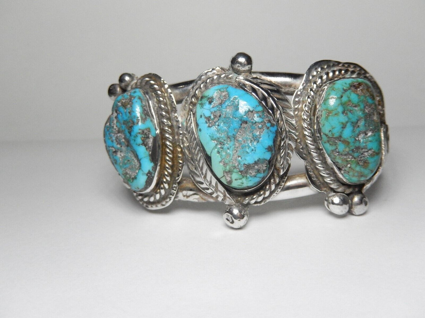 VINTAGE HEAVY LARGE SOUTHWEST STERLING SILVER TURQUOISE CUFF BANGLE BRACELET