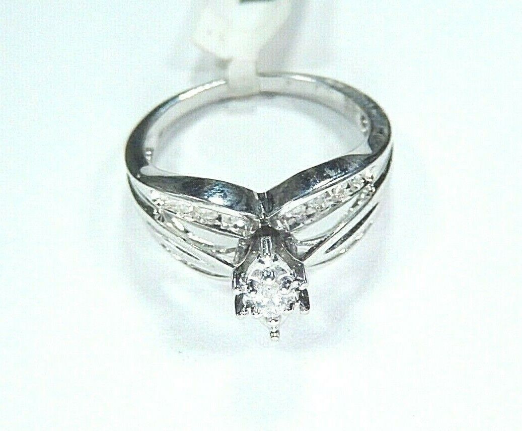 *NWT* 10K White Gold 1/3CT Natural Diamond Wedding Engagement Ring Size 7.25