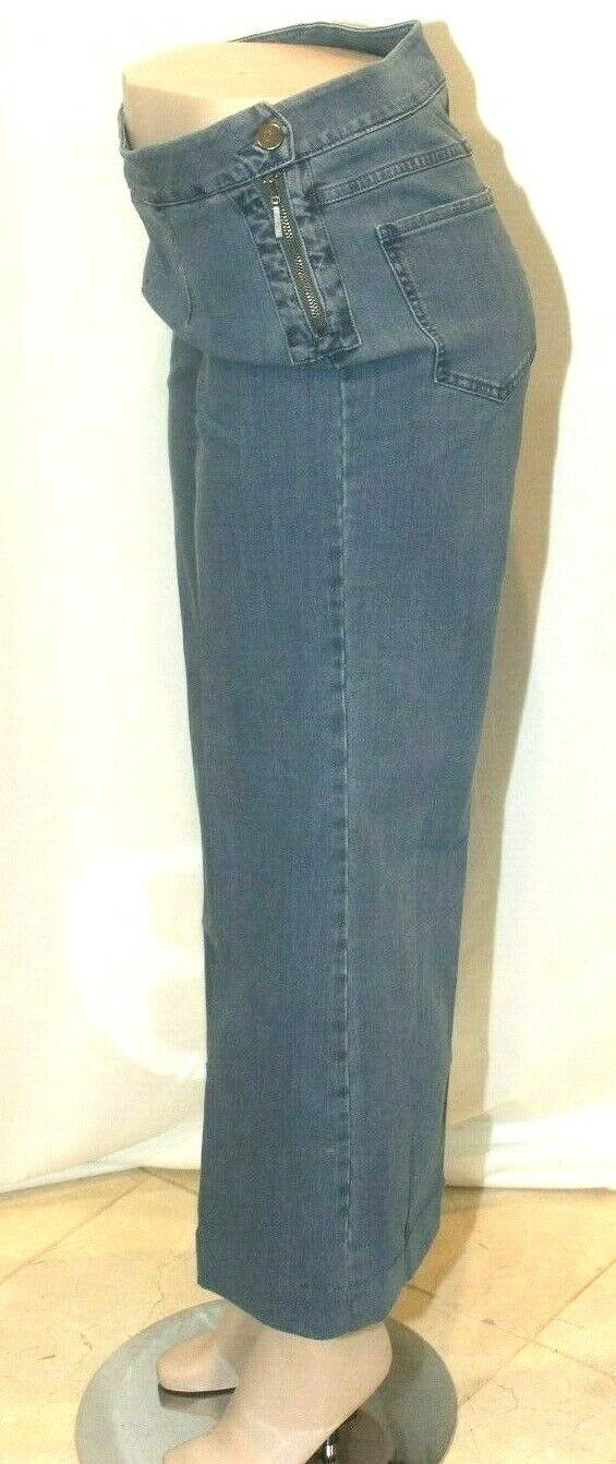 G.I.L.I.  Stretch Side Zip & Button Crop Flared Jeans Medium Wash  Size 8P