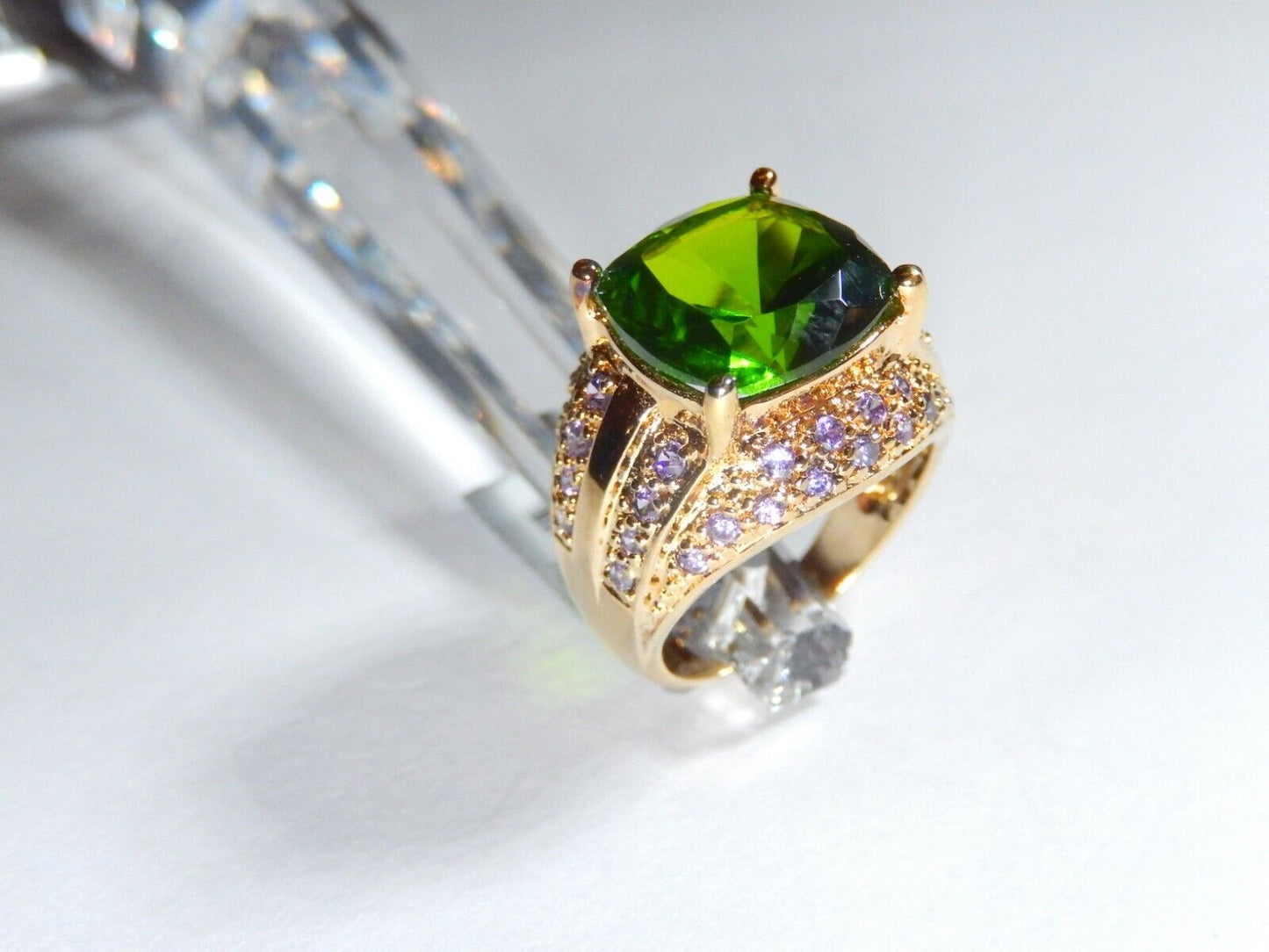 STUNNING LADIES  18K VERMEIL  STERLING PERIDOT & AMETHYST LAB  DOME RING SZ 7