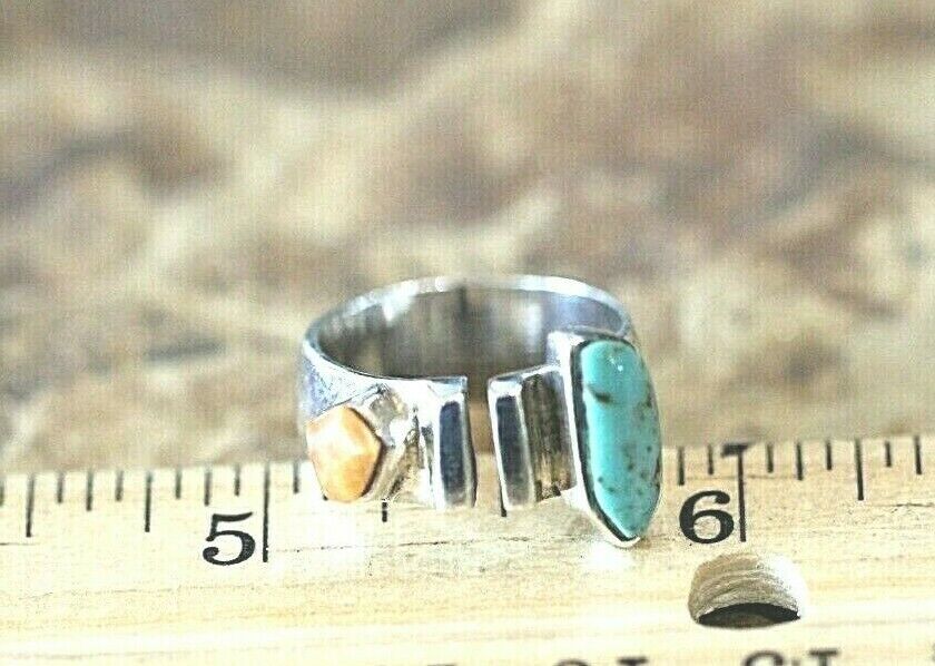 *VINTAGE*  Native American Sterling Silver & Turquoise Ring Size Adjustable