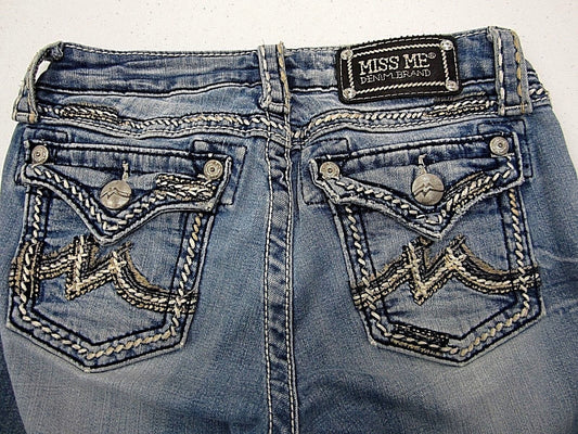VERY NICE Miss Me Girl's Distressed Capri Jeans JK1046M Bermuda Size 16 x 12"