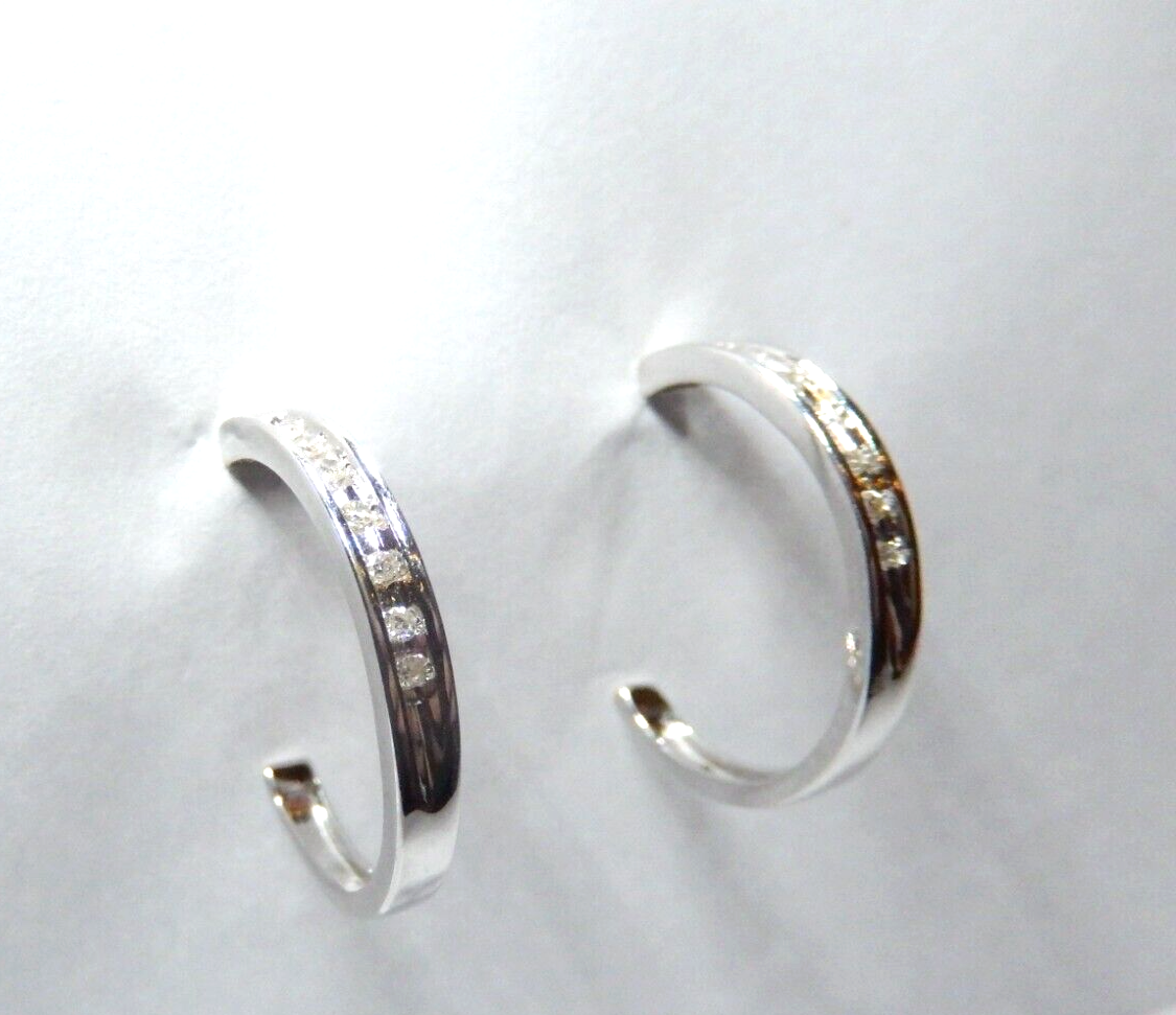10K White Gold 1/10Ct Natural Diamond 18mm 3/4 Hoop Earrings