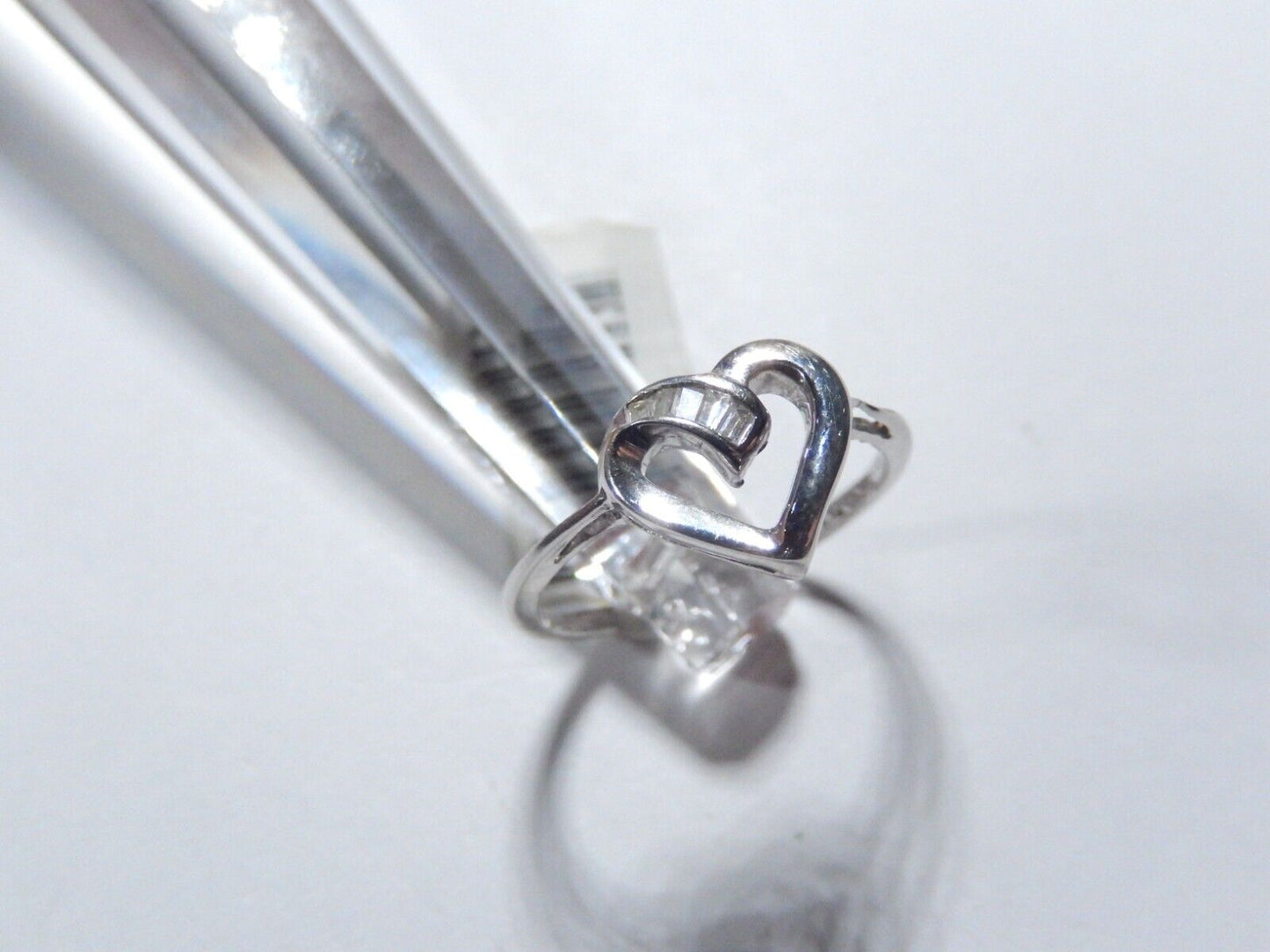 *NWT* 10K White Gold 1/10CT Natural Baguette Diamond Heart Ring Size 6