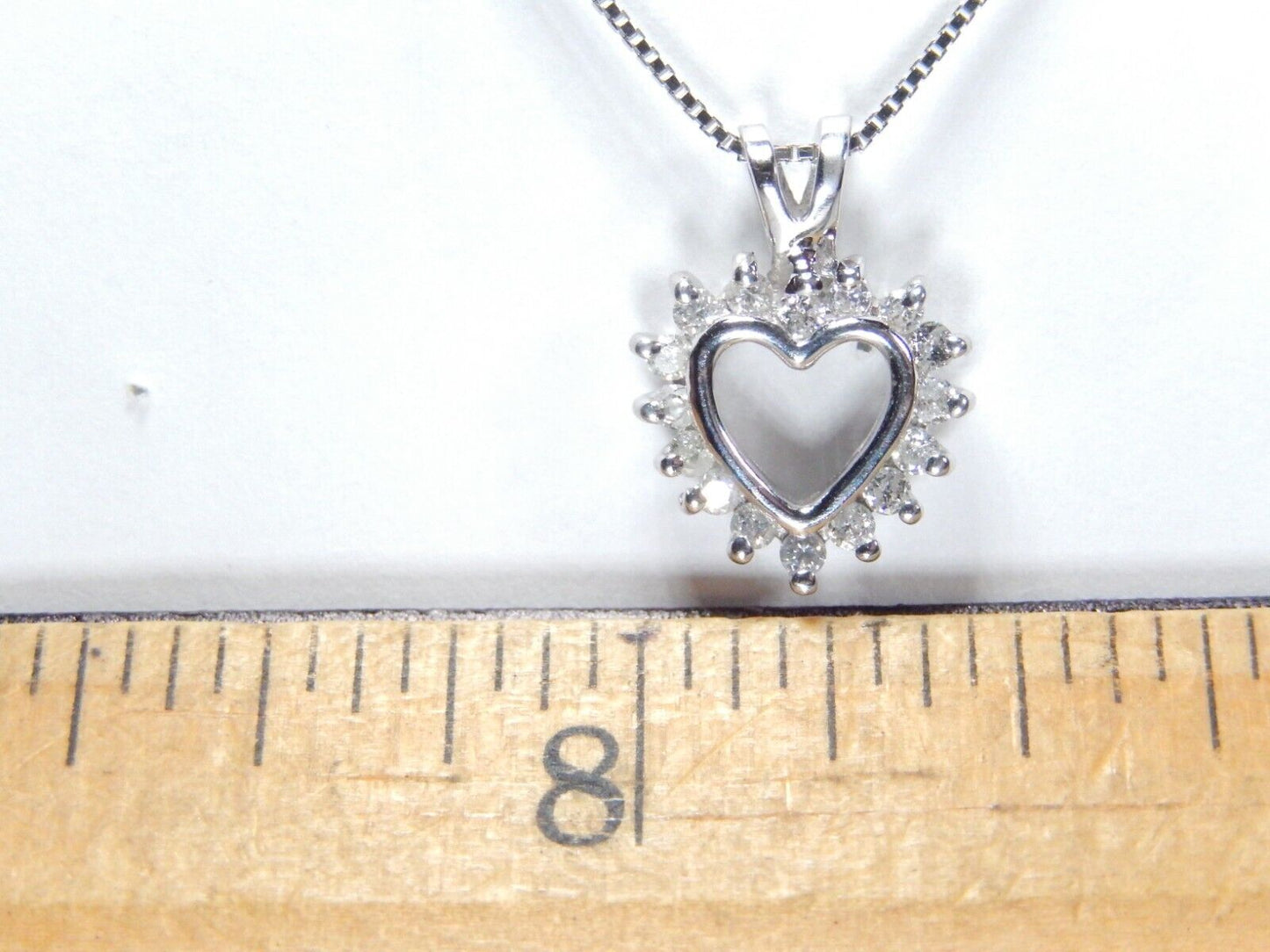14K WHITE GOLD 16 NATURAL DIAMOND HEART PENDANT w/18" CHAIN