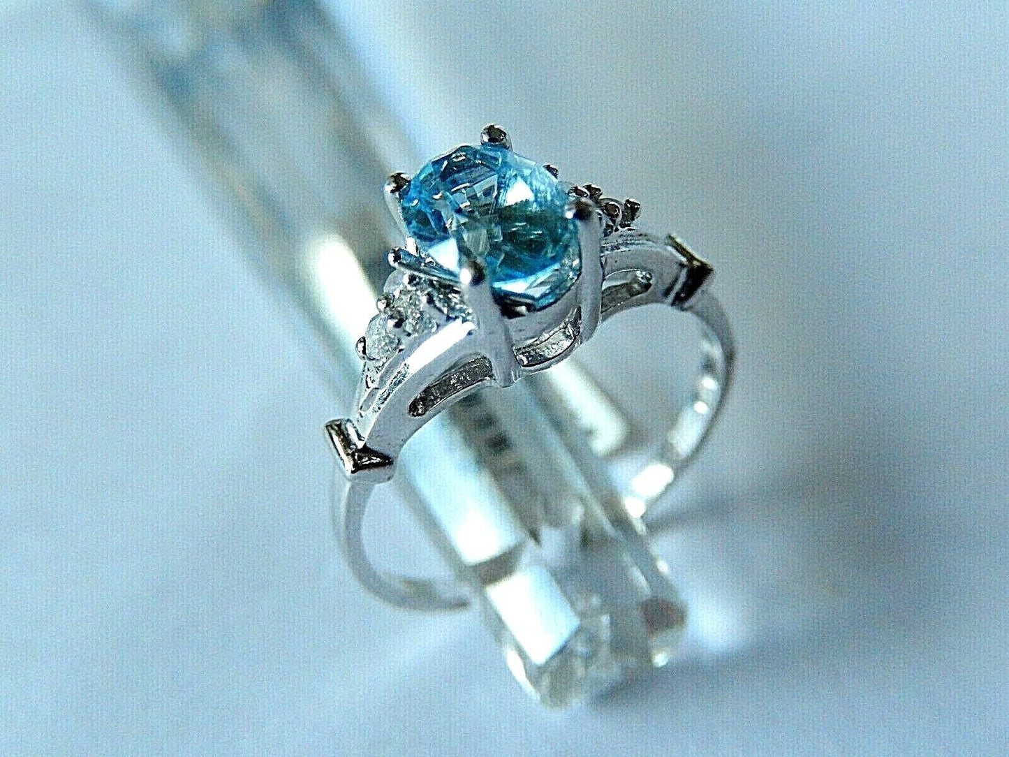 14k White Gold Natural 3/4CT Blue Topaz & Diamond Ring SZ 7.25