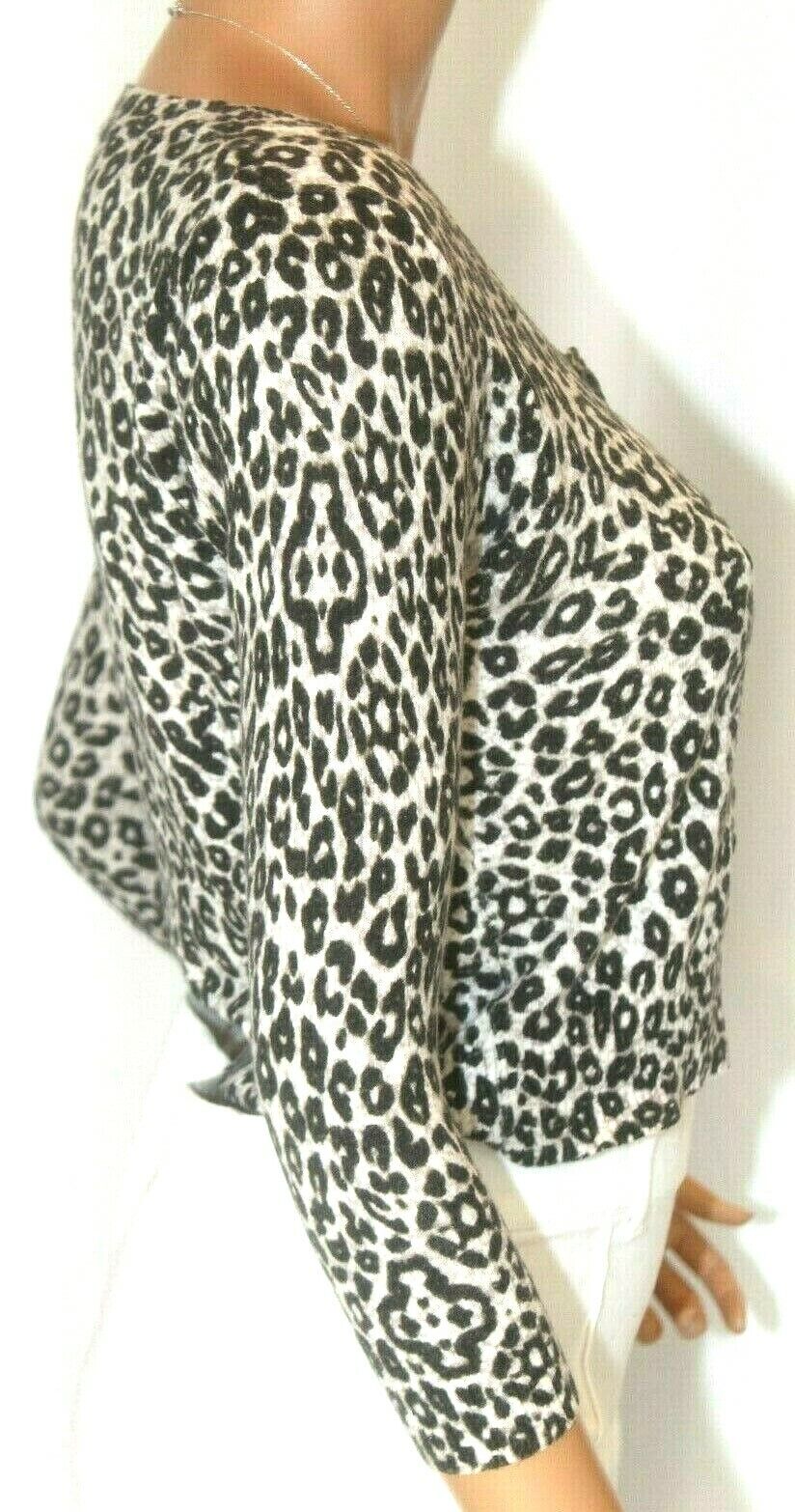 Delias Womens Animal Print Hi Low Crop Top Shirt V Neck Soft Fabric Size Small