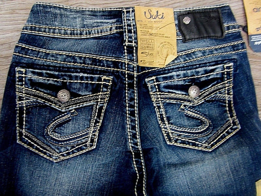 NWT SILVER Suki Mid Rise Slim Boot Medium Dark Wash Fluid Denim Jeans 25 x 33