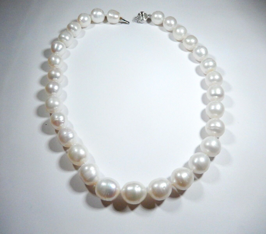 *NEW*  16” LG 13mm Oval Baroque Pearl Necklace 30 Pearls 14K Gold Clasp