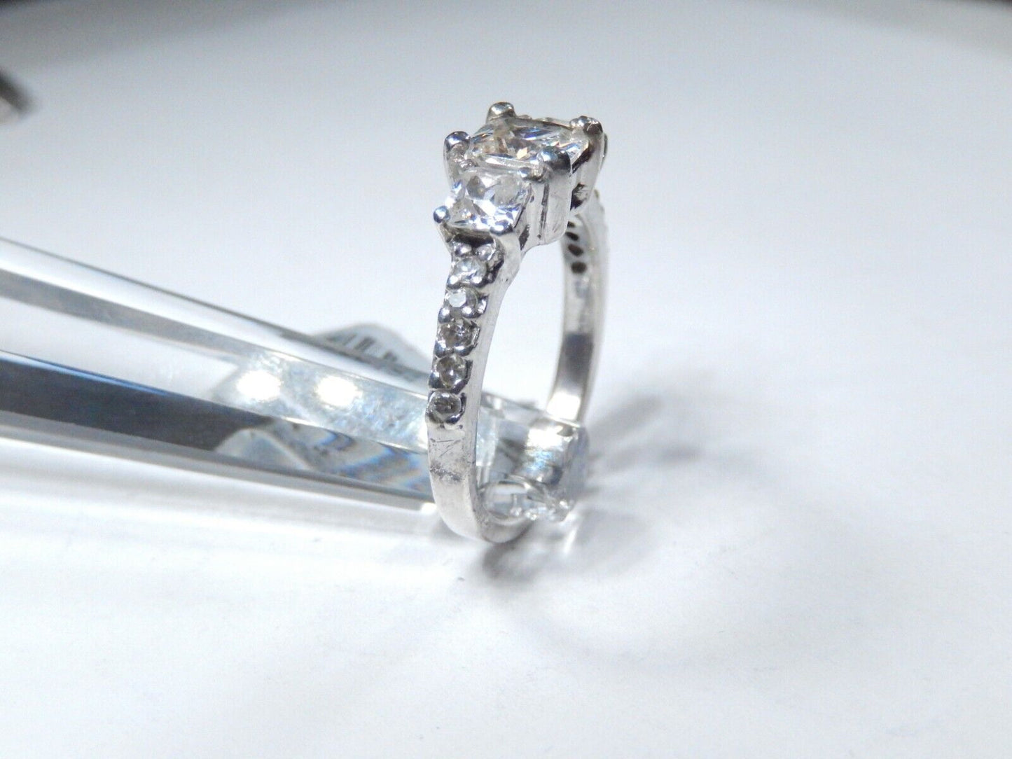 *VINTAGE*  2.00 CT Sterling Silver 3-Stone Princess CZ Wedding Ring Size 8