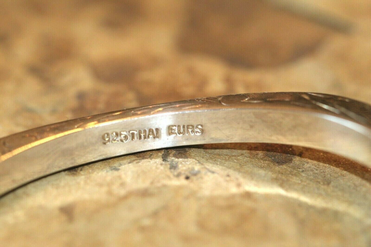 *VINTAGE*  Thailand Sterling Silver Etched Engraved Hinged Bangle Bracelet