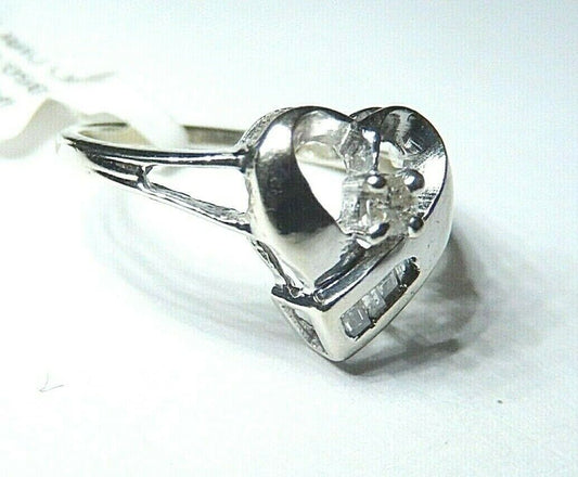 *VINTAGE* 10K White Gold Diamond Heart Ring Size 6
