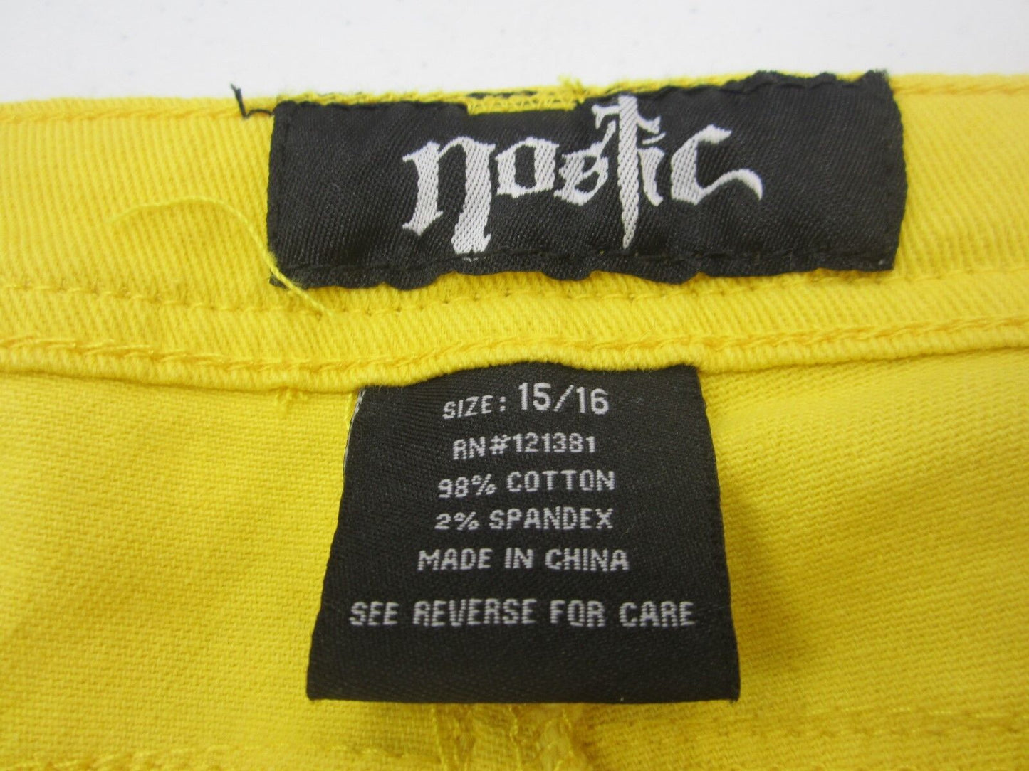 NWT NOSTIC WOMEN'S YELLOW GOLDEN ROD MIDRISE SKINN JEANS  Size 15/16  x  31L