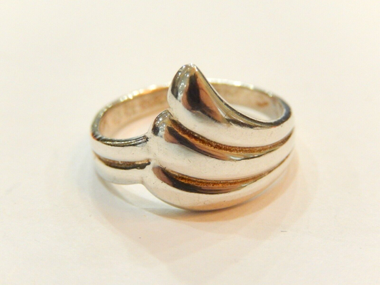 *VINTAGE*  925 Sterling Silver Modernist Ring Size 8.5