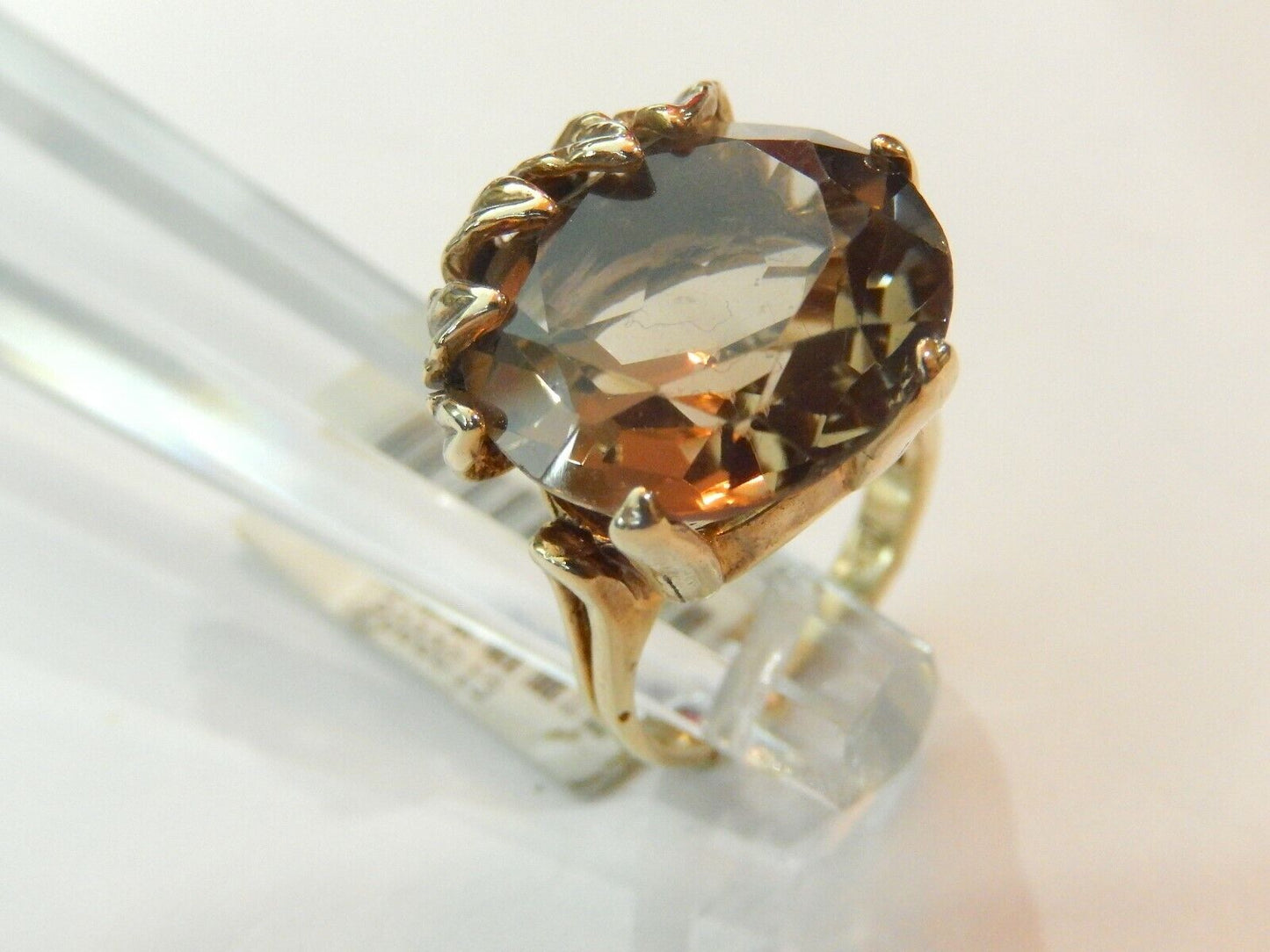 *VINTAGE* Ladies 10k Yellow Gold 10CT 15.82mm Round Smokey Quartz Ring Size 4