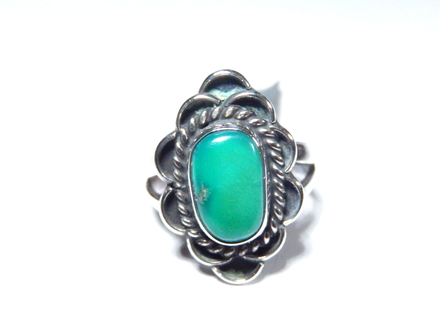 *VINTAGE* Native American Sterling Silver Oval Shape Green Turquoise Ring Size 7