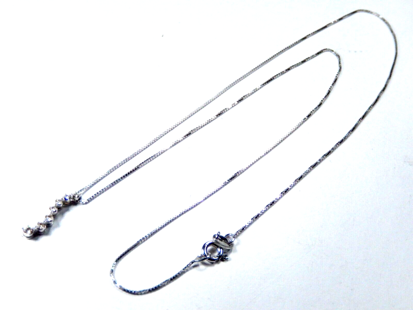 10K White Gold 1/5 Carat TW Natural Diamond Journey Pendant w/18"chain