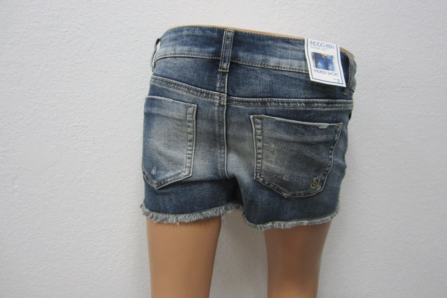 NWT Indigo Rein Women's Size 3  Shorts Blue Fringe Distressed Mid Rise Shorts