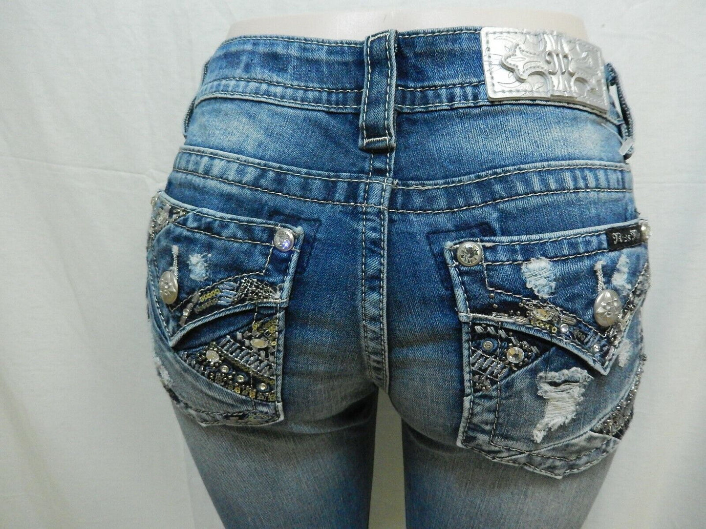 NWT Miss Me Standard Boot Cut Jeans Medium Blue Beads Jewels Bling Size 25 x 31