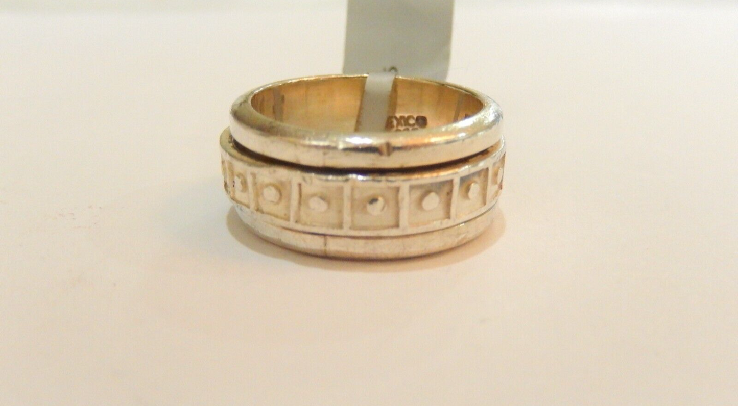 *VINTAGE*   9.5mm Wide Spinner Ring Sterling Silver Unusual Design Size 8