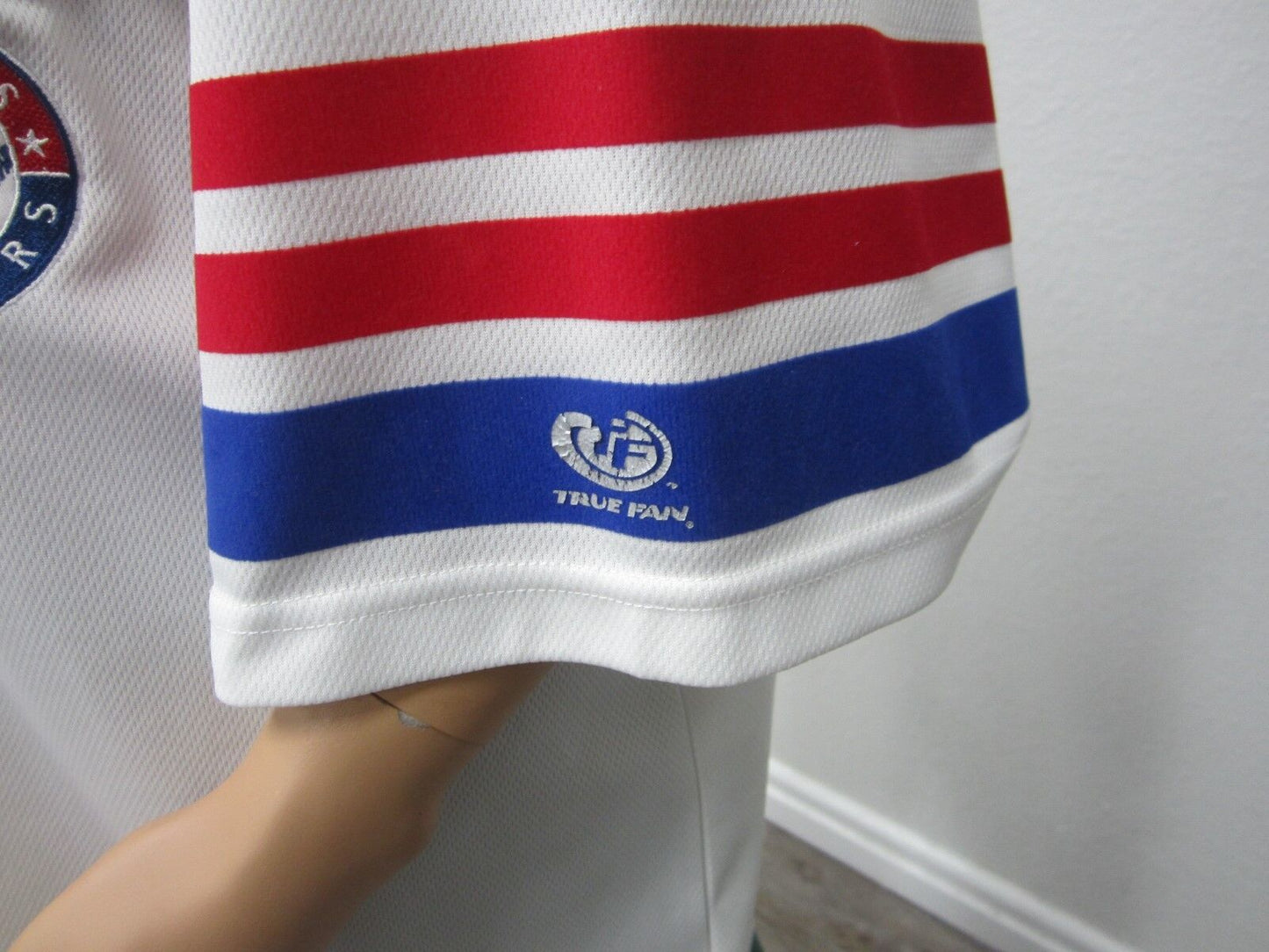 NICE Men's Texas Rangers True Fan Button Baseball Jersey....Size XLarge