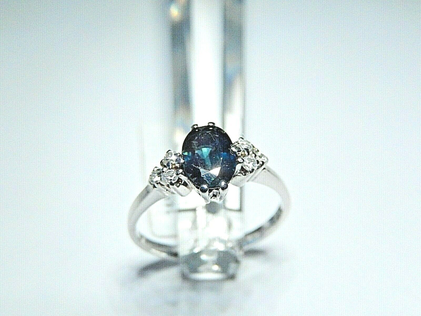 *NWT* 14K White Gold .85CT Natural Oval Sapphire & Diamond Ring Size 6.25
