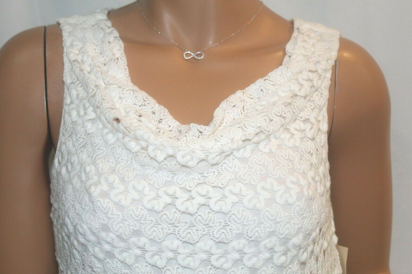 *NWT* $60.  Coldwater Creek White Lined Lace Cowl Pull Over Top Size 8 (Small)