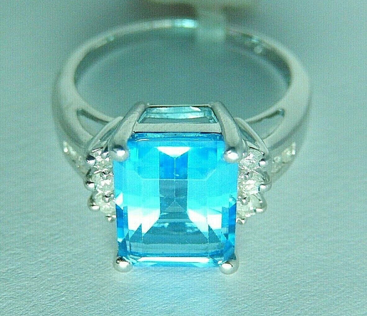 10K White Gold 3CT London Blue Topaz & 10 Natural Round Diamond Ring Sz 7.5