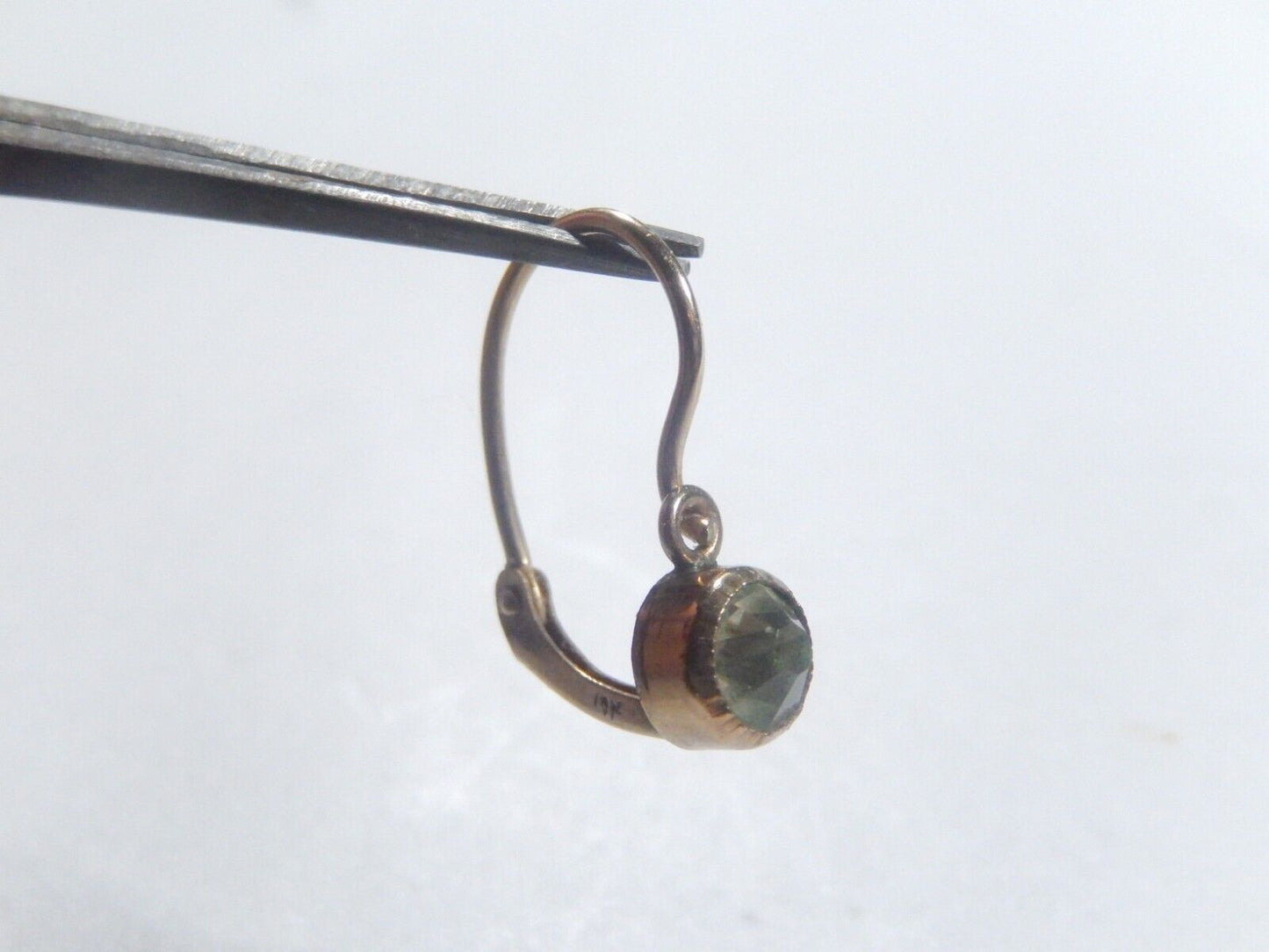 *VINTAGE*  10k Yellow Gold Round Peridot Hinge Back Dangle Earrings