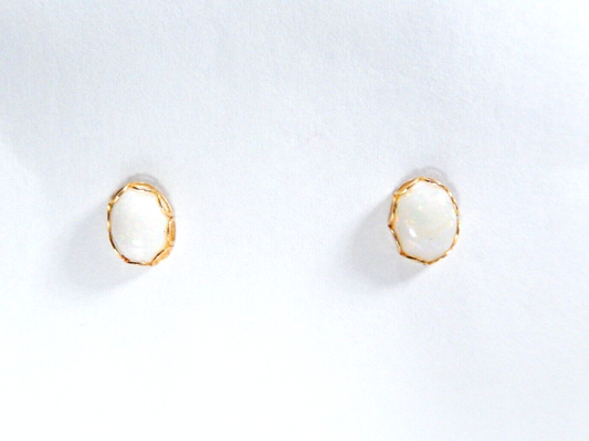 14K Yellow Gold 8mm x 6mm 2.00 CT TW Oval Shape Opal Stud Earrings