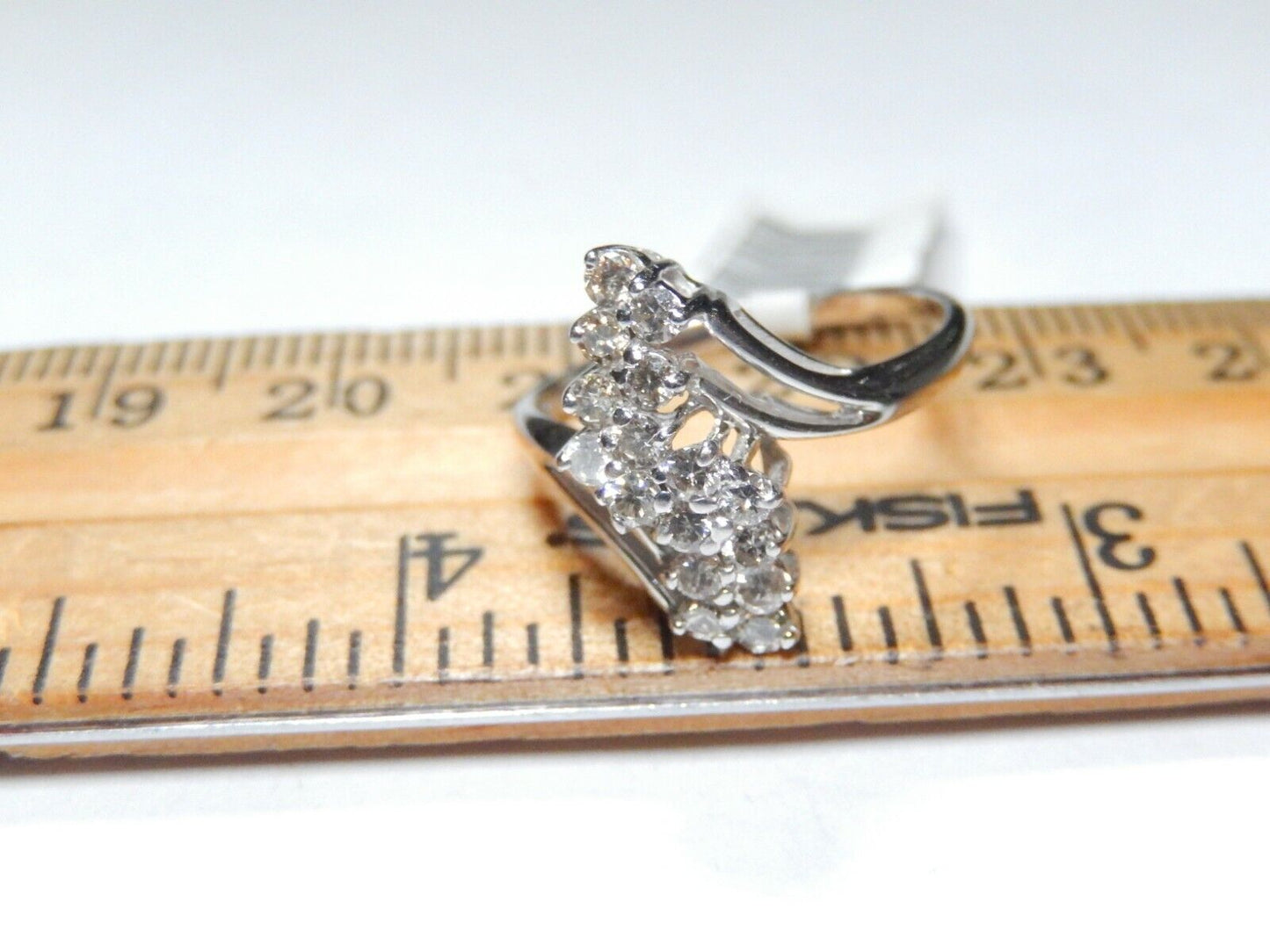 *NWT*  14K WHITE GOLD  .50CT NATURAL VS DIAMOND  CLUSTER RING Sz 6