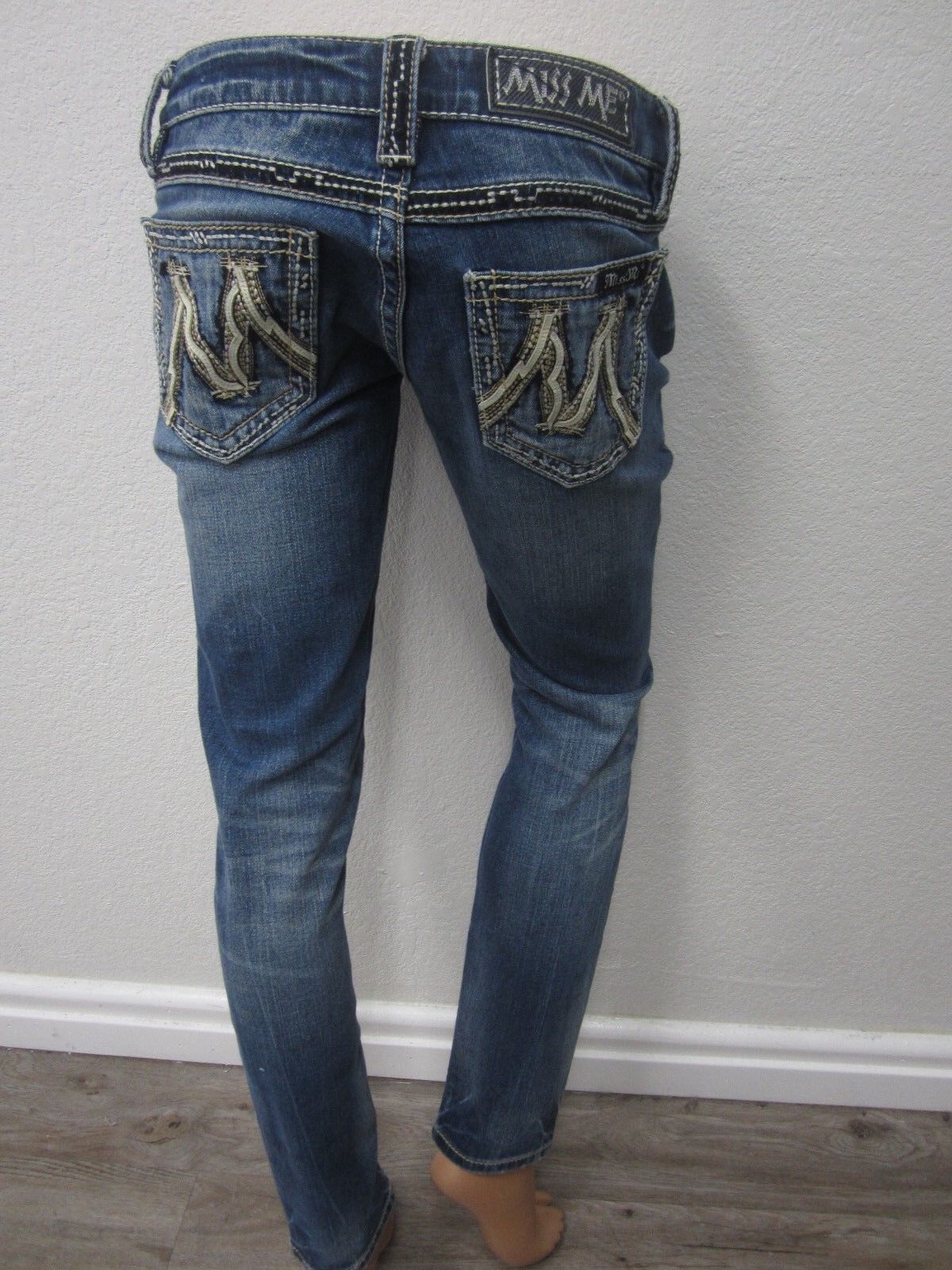 NICE Miss Me Buckle Skinny Jeans Style X1002SP The M Series Med Blue Size 26x31