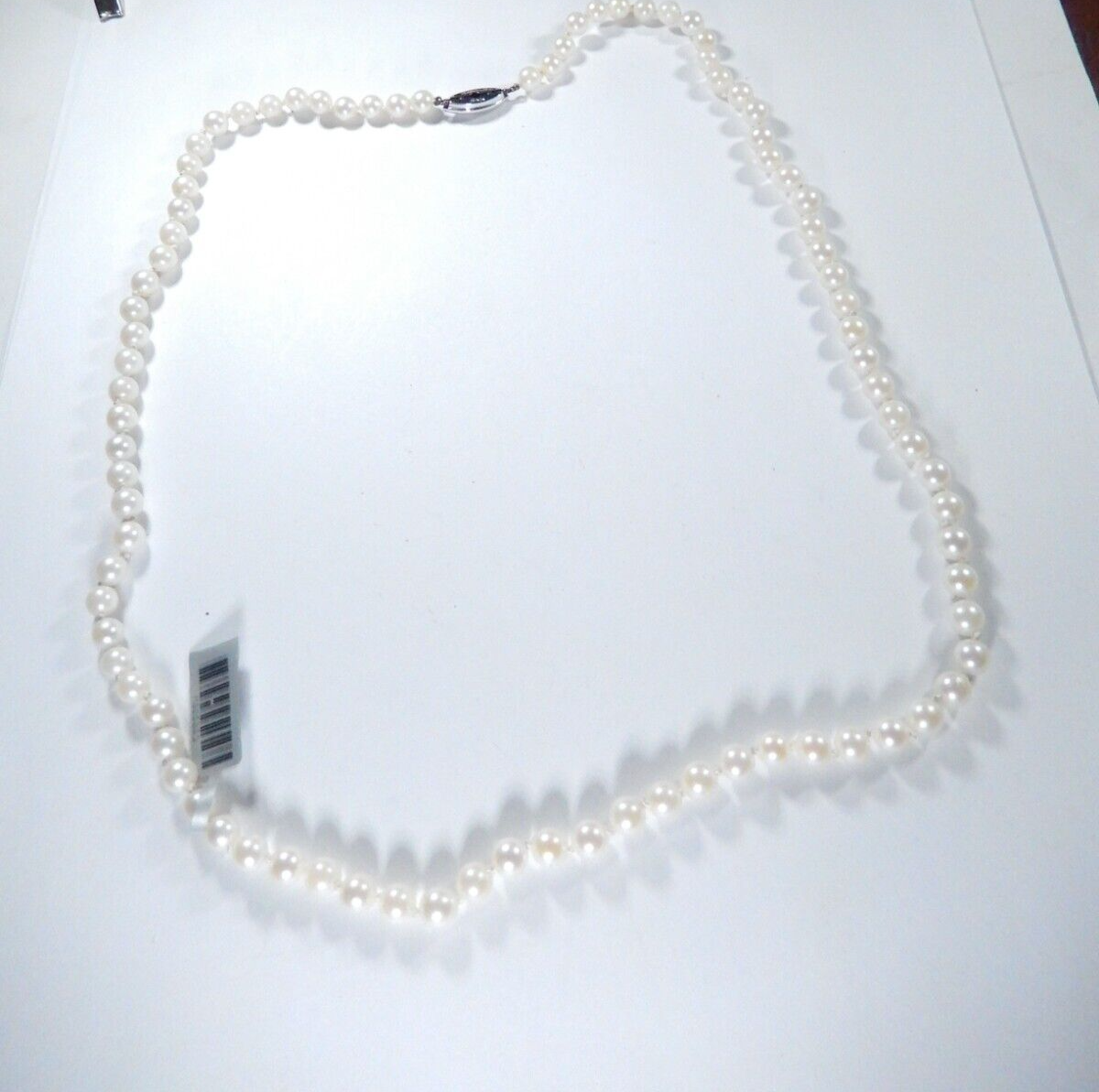 *RARE VINTAGE* - 14K Brogan Clasp 6.0mm Akoya Pearl Necklace 22"