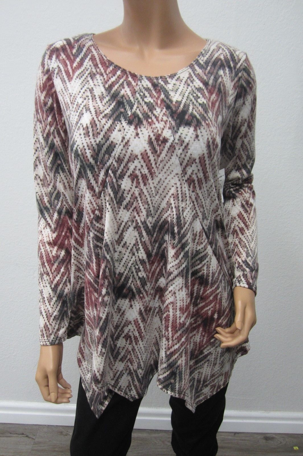 *NWT* Bleeker & McDougal Women's Pretty  Lg Sleeve Print High Low Tunic Top sz M