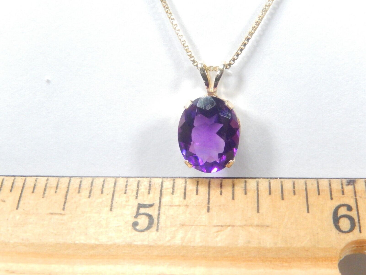 14K Yellow Gold 3.00 CT Oval Amethyst Solitaire Pendant w/18"chain